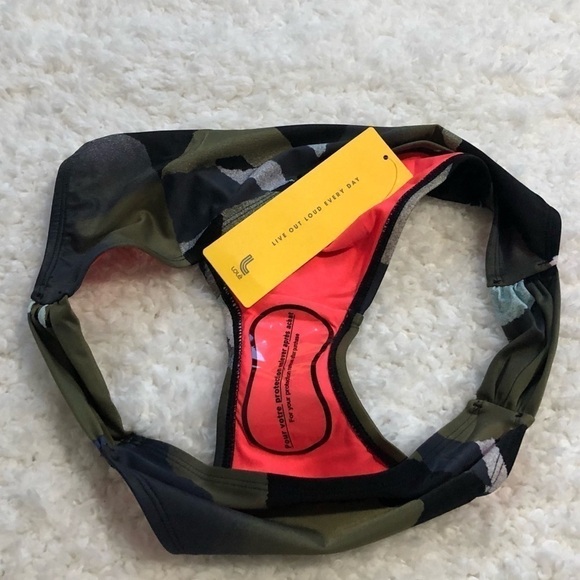 🆕 Lole Rio camouflage bikini bottoms extra… - Picture 8 of 12